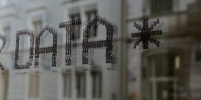 claudio-schwarz-fyeOxvYvIyY-unsplash